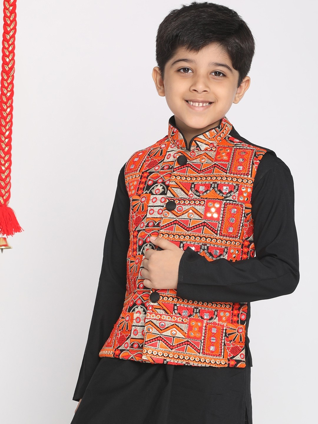 

VASTRAMAY Boys Multicoloured Embroidered Mirror Work Kediyu, Multi