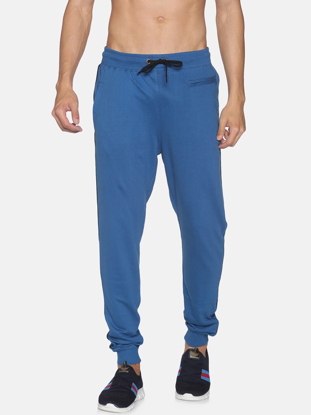 

Balista Men Blue Solid Slim-Fit Joggers