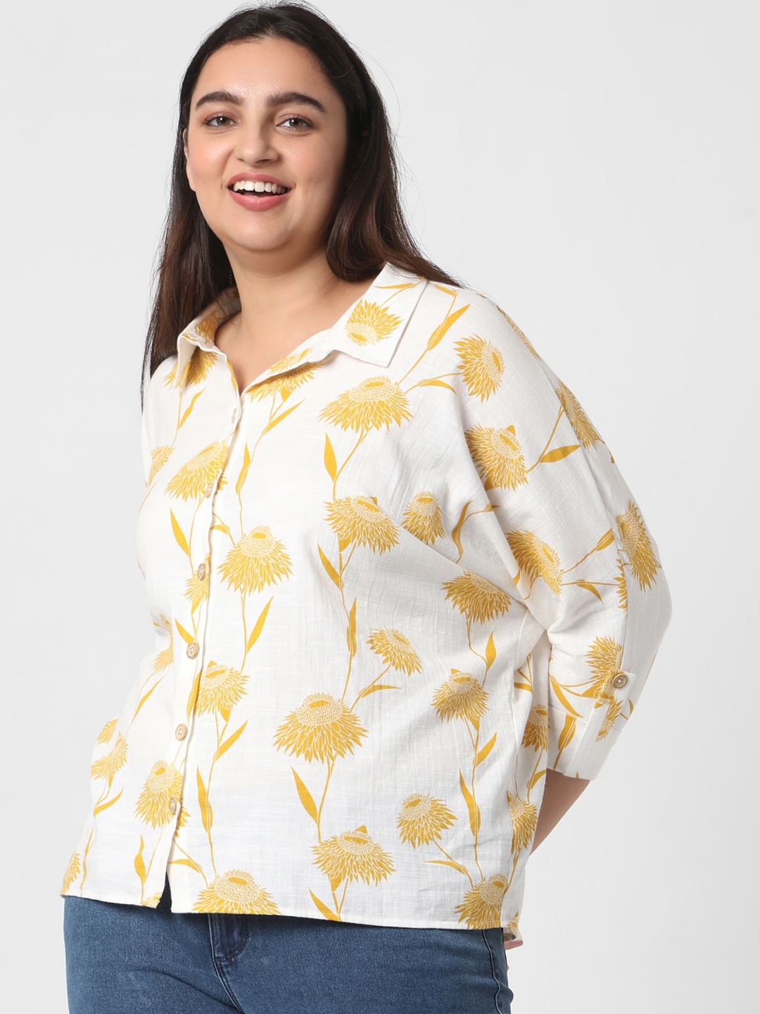 

Vero Moda Women White & Yellow Rebecca Opaque Floral Printed Cotton Casual Shirt