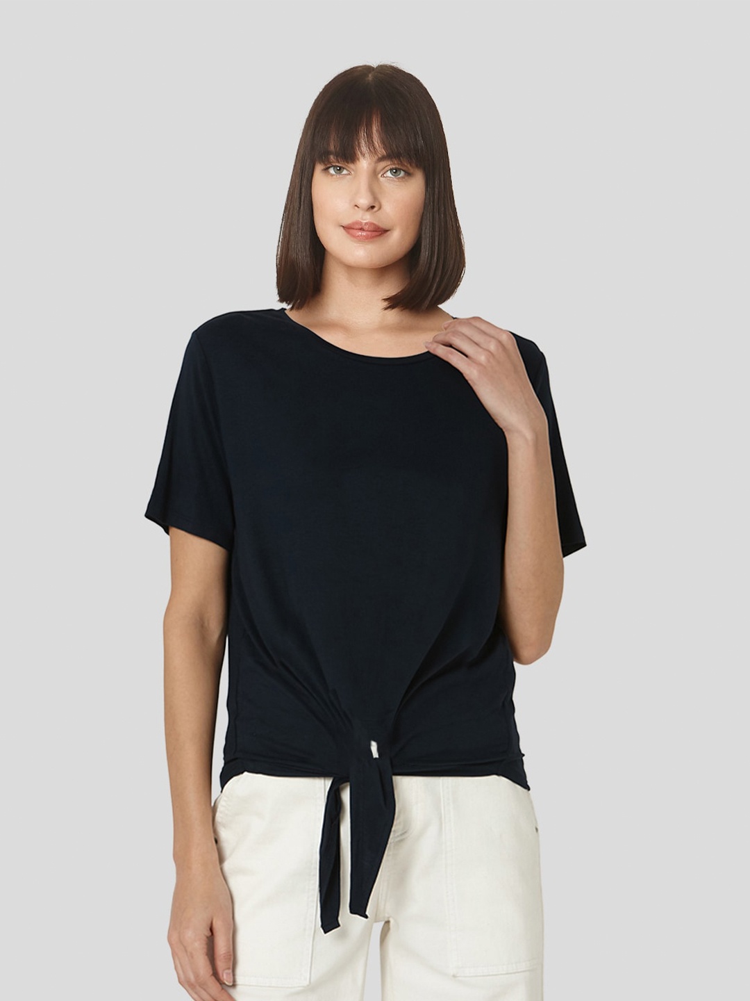 

Vero Moda Women Blue Regular Top