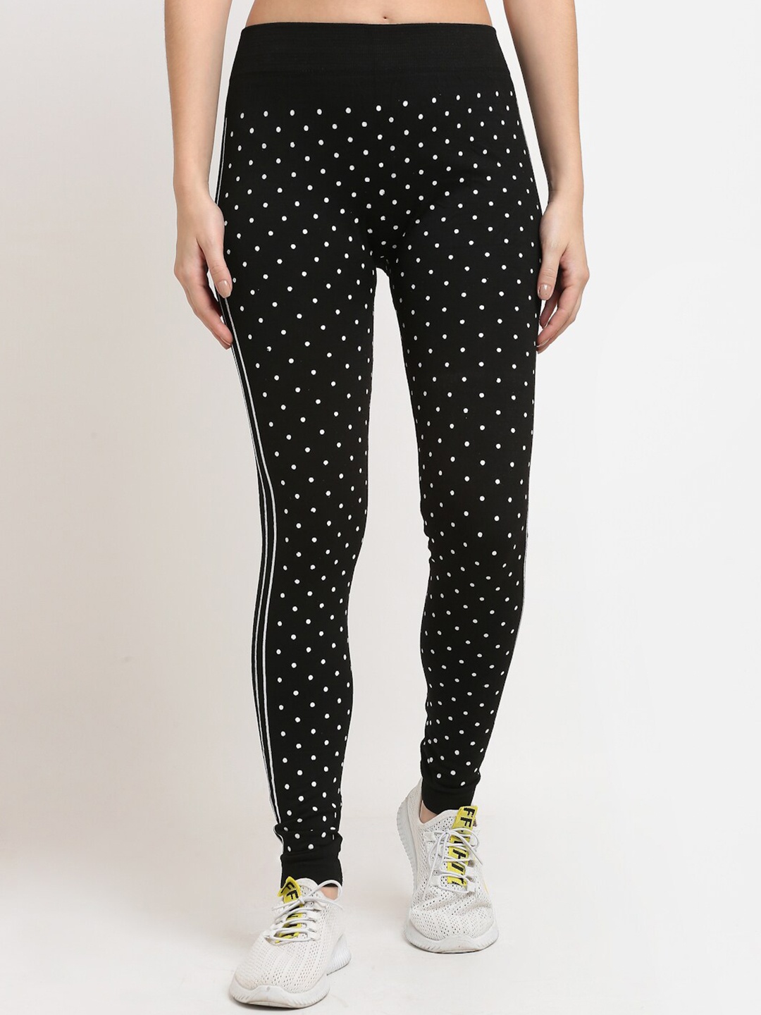 

KLOTTHE Women Black & White Printed Skinny Fit Jeggings