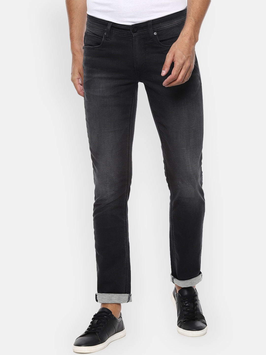 

Louis Philippe Jeans Men Black Slim Fit Light Fade Stretchable Jeans