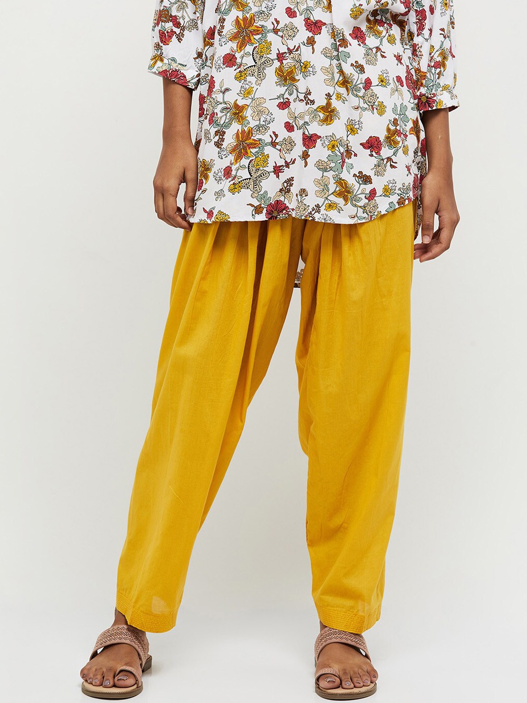 

max Women Mustard Solid Salwar