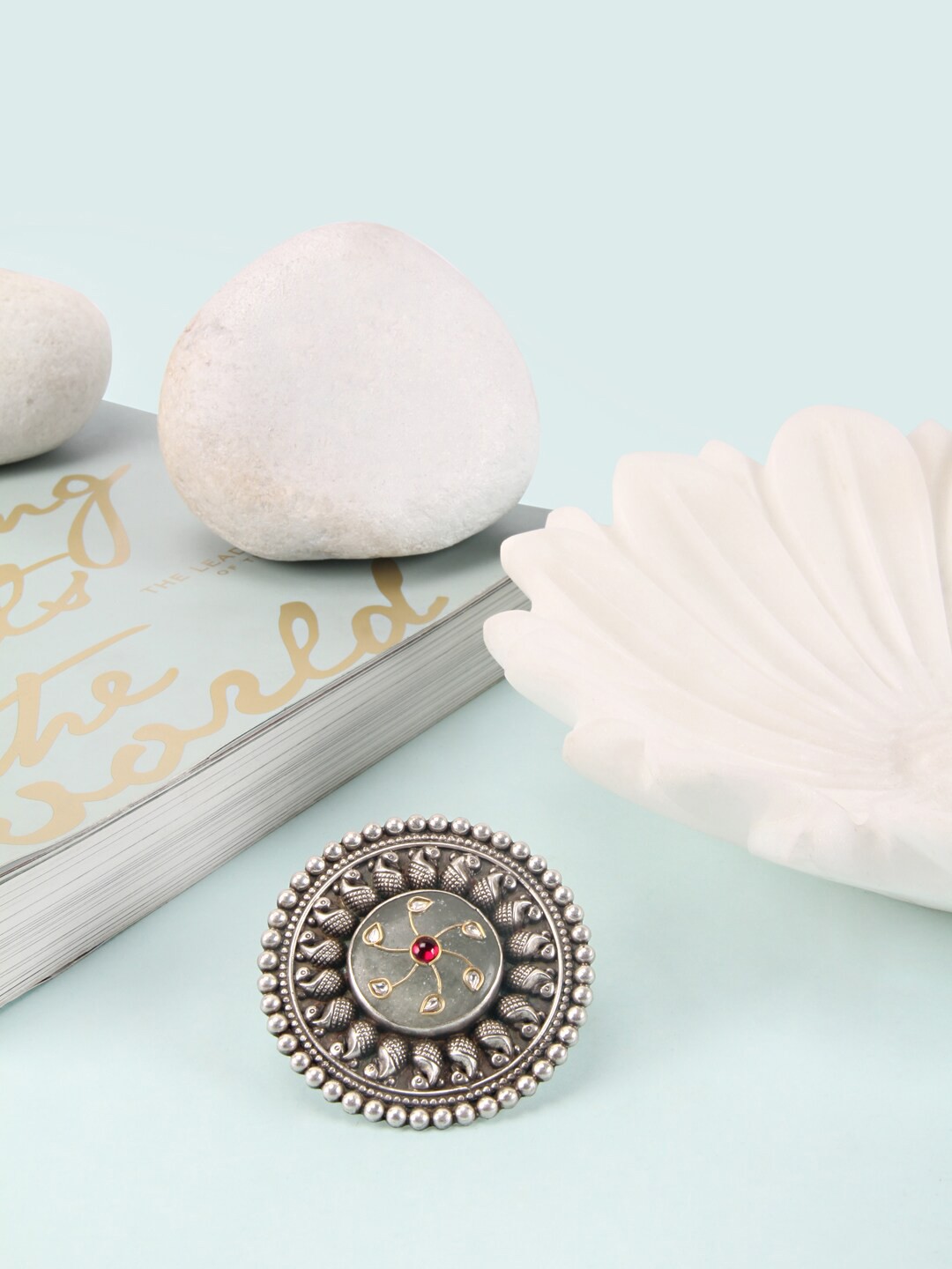 

SANGEETA BOOCHRA Silver-Toned & Pink Quartz-Studded Finger Ring