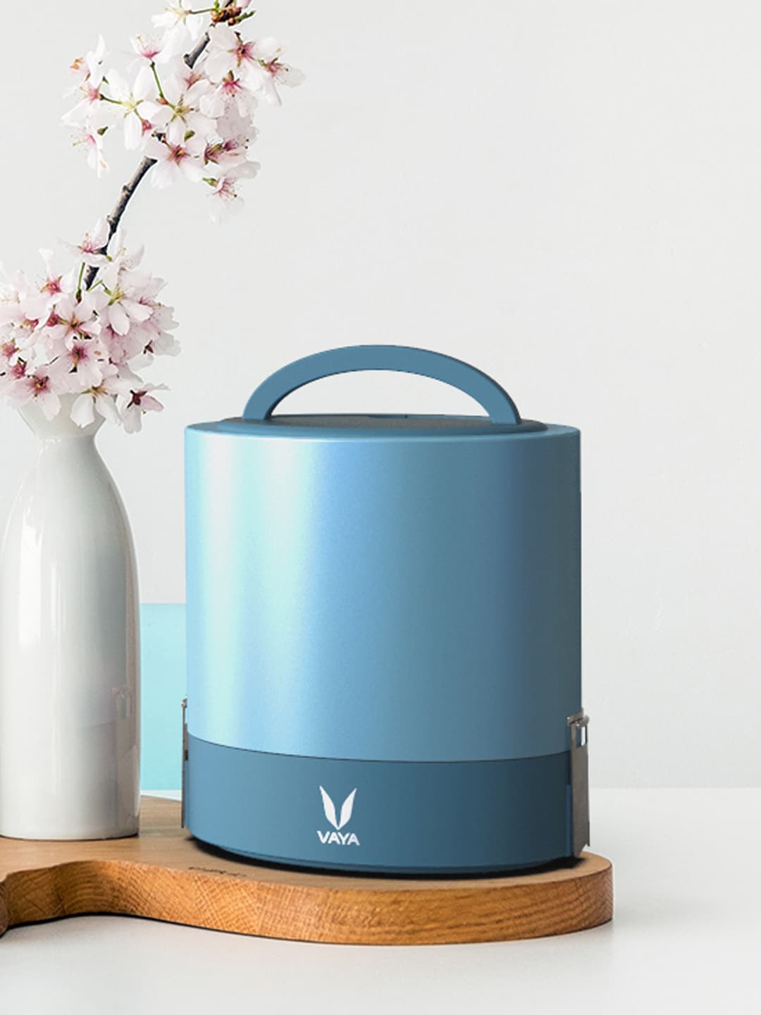 

Vaya Unisex Blue Solid Lunch Box