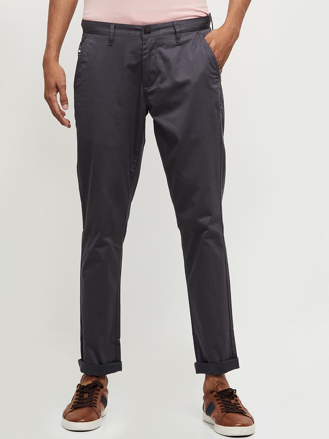 

max Men Grey Chinos Trousers