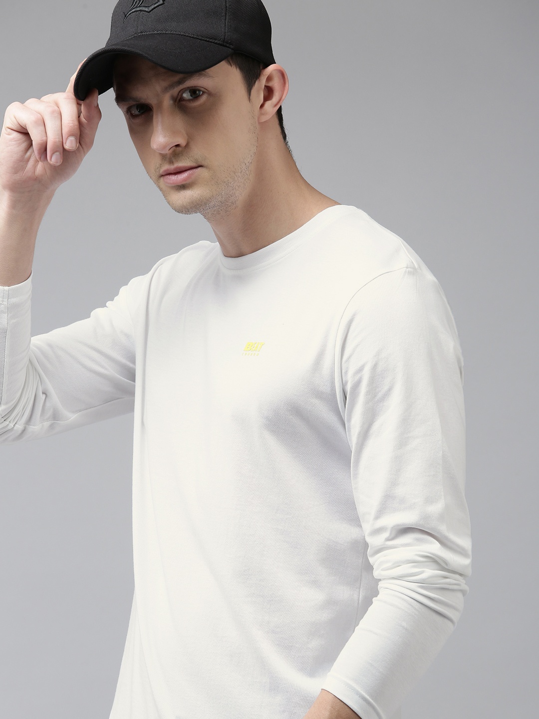 

BEAT LONDON by PEPE JEANS Men White Solid Slim Fit Pure Cotton T-shirt