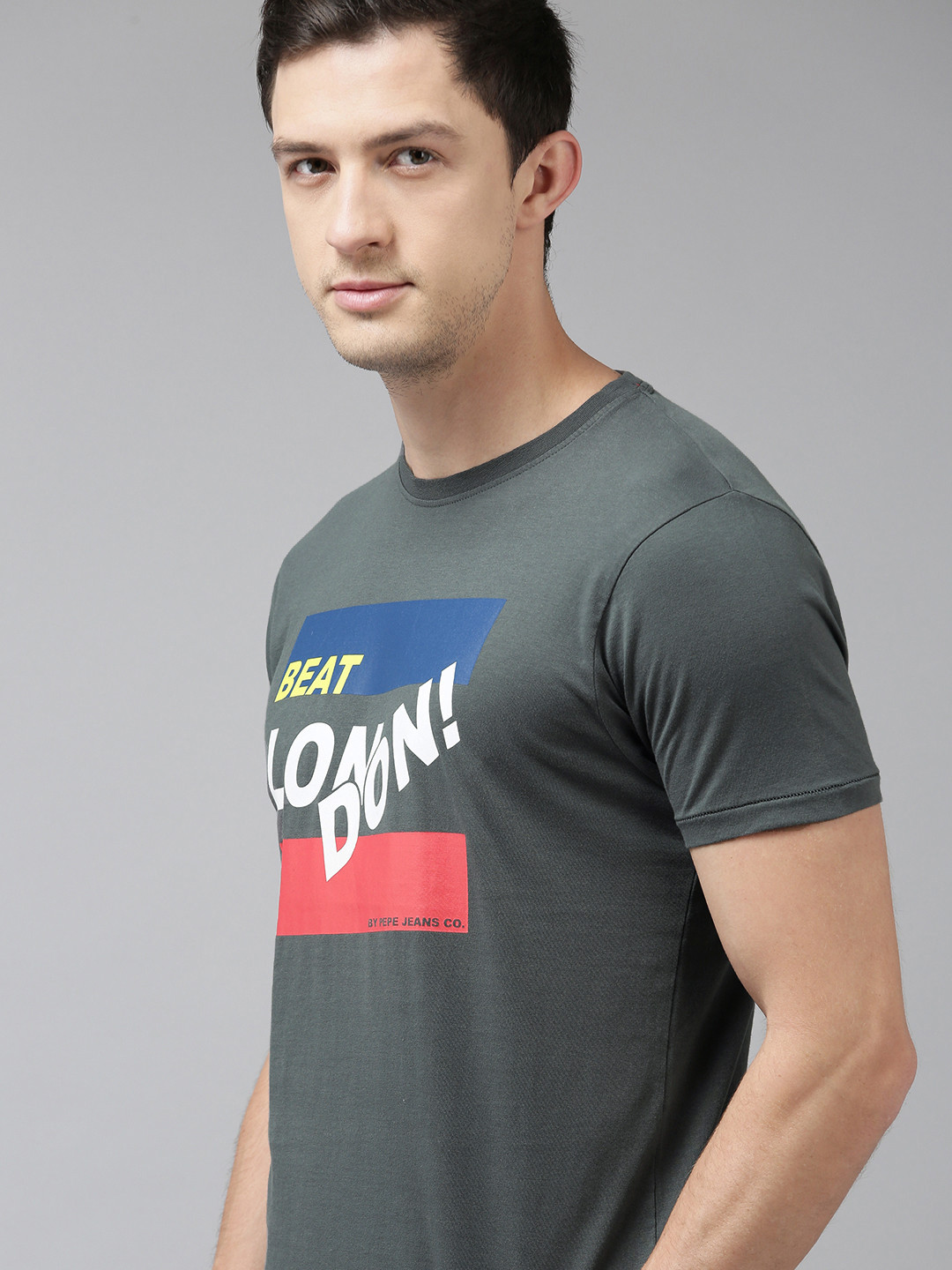 

BEAT LONDON by PEPE JEANS Men Grey Pure Cotton Slim Fit Pure Cotton T-shirt