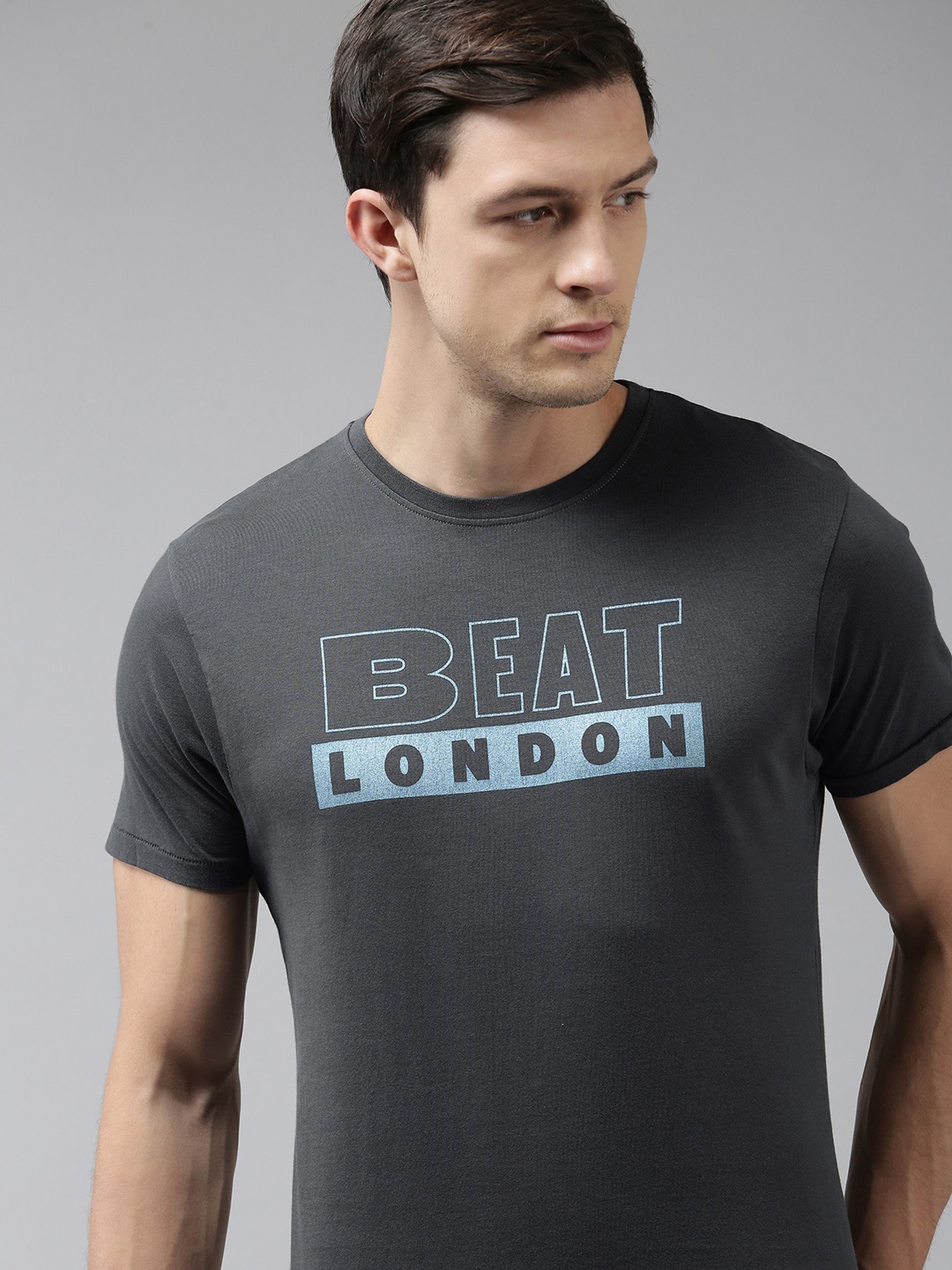 

BEAT LONDON by PEPE JEANS Men Grey Pure Cotton Printed Slim Fit Pure Cotton T-shirt