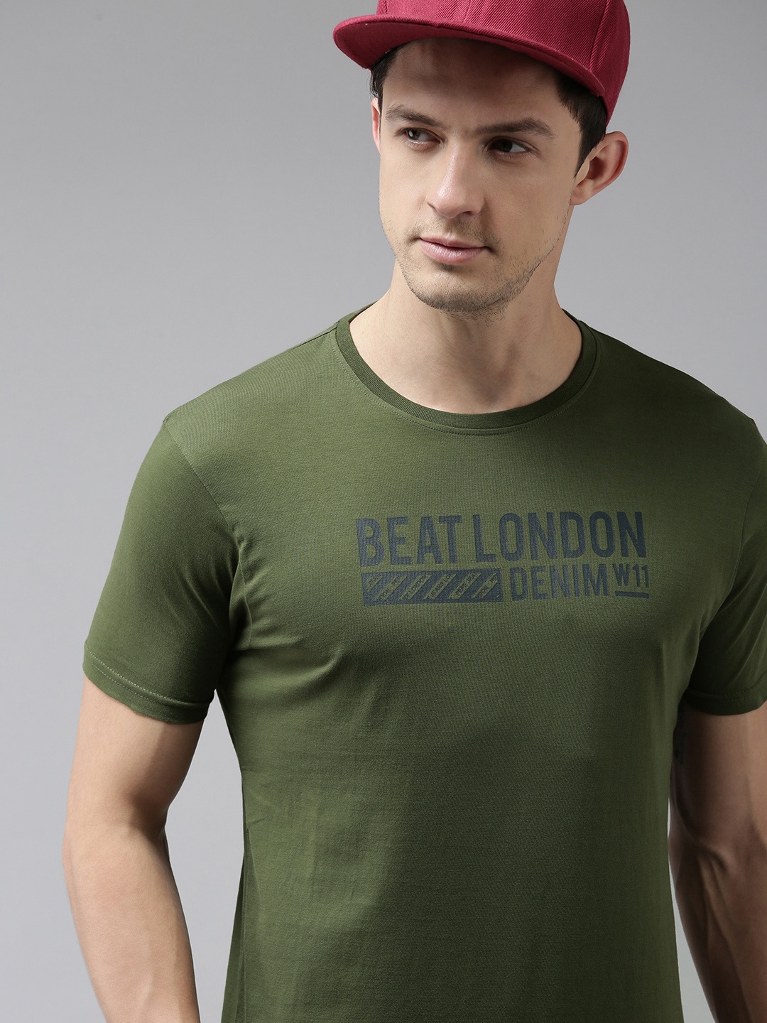 

BEAT LONDON by PEPE JEANS Men Olive Green Typography Printed Slim Fit T-shirt