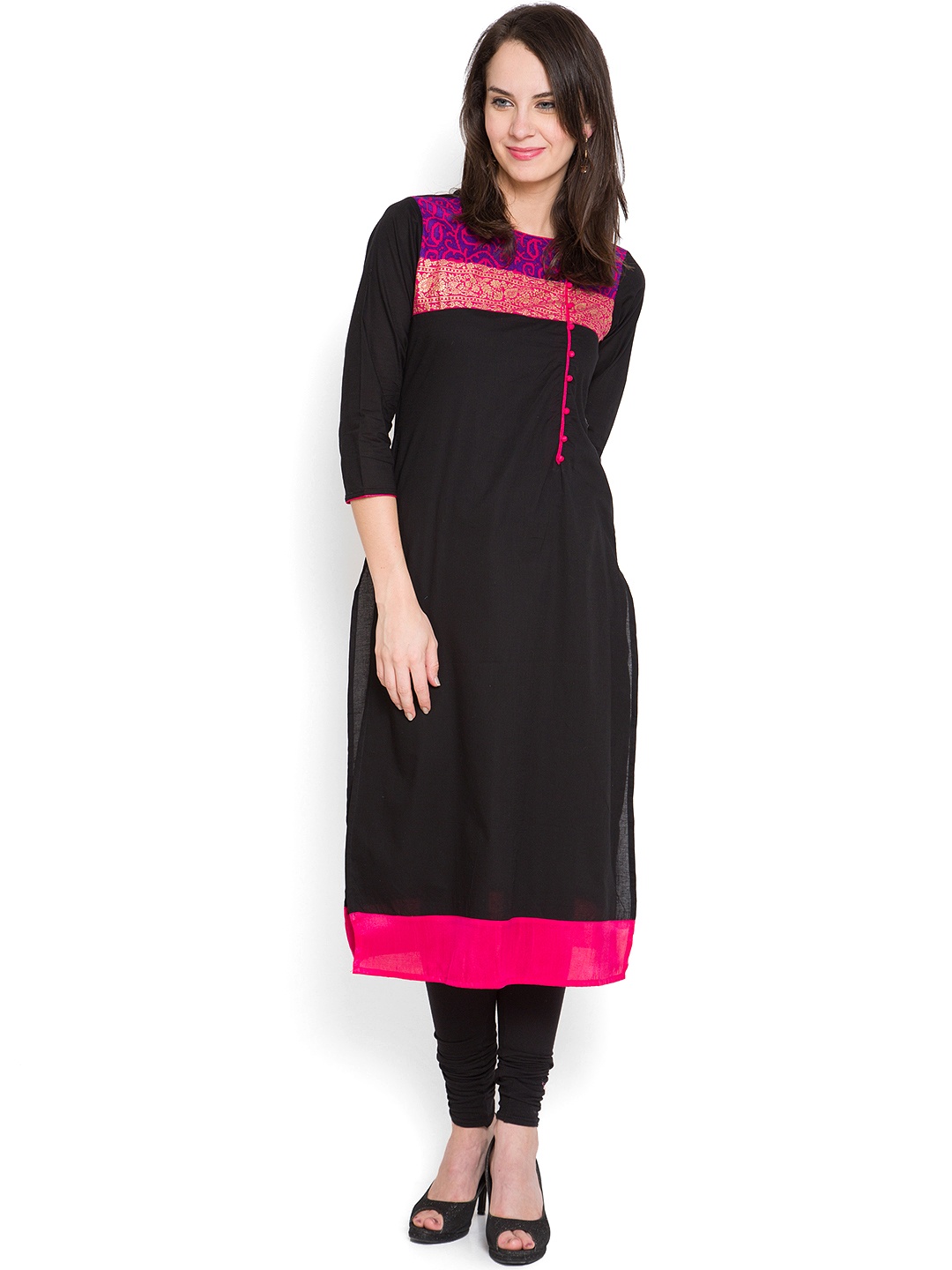 

Vishudh Women Black Solid Straight Kurta