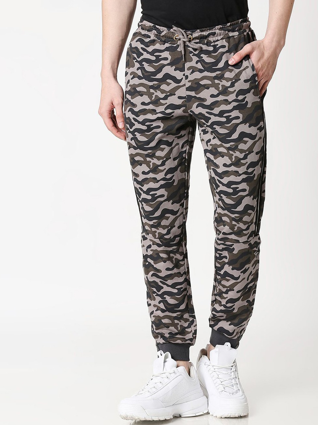 

Bewakoof Men Olive-Green & Black Camouflage Printed Relaxed-Fit Pure Cotton Joggers