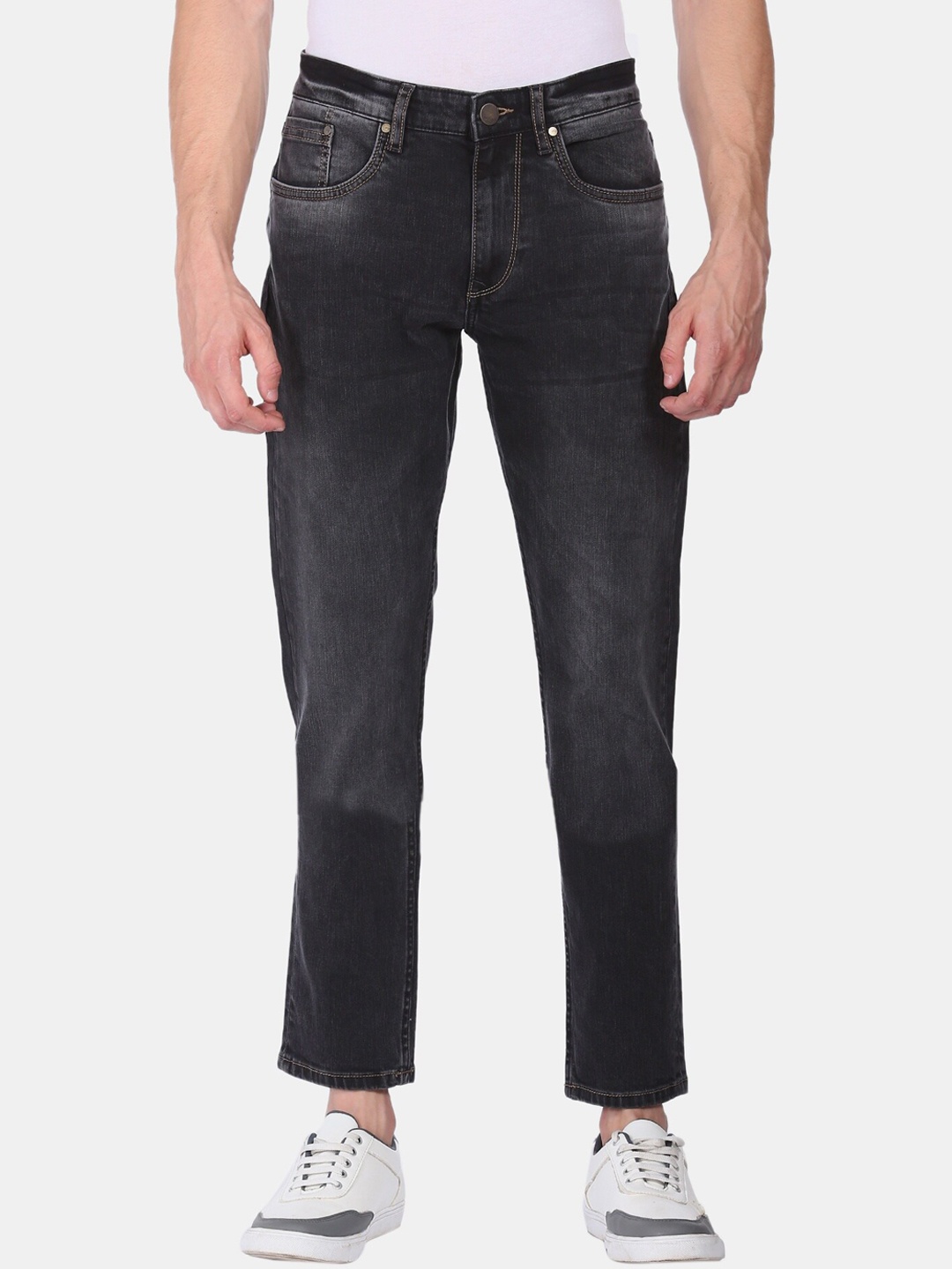 

AD By Arvind Men Black Slim Fit Light Fade Jeans
