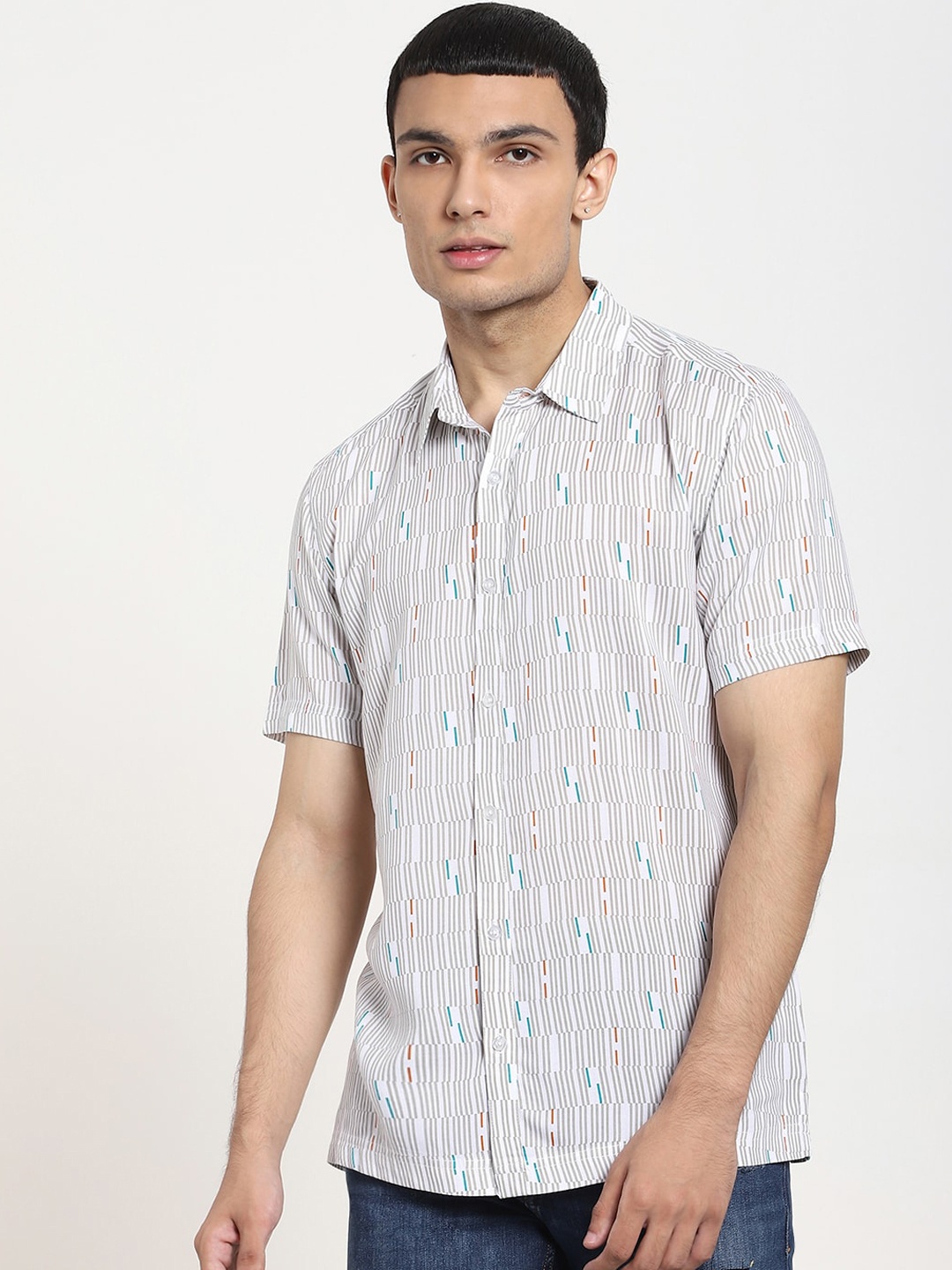 

Bewakoof Men White Opaque Striped Casual Shirt