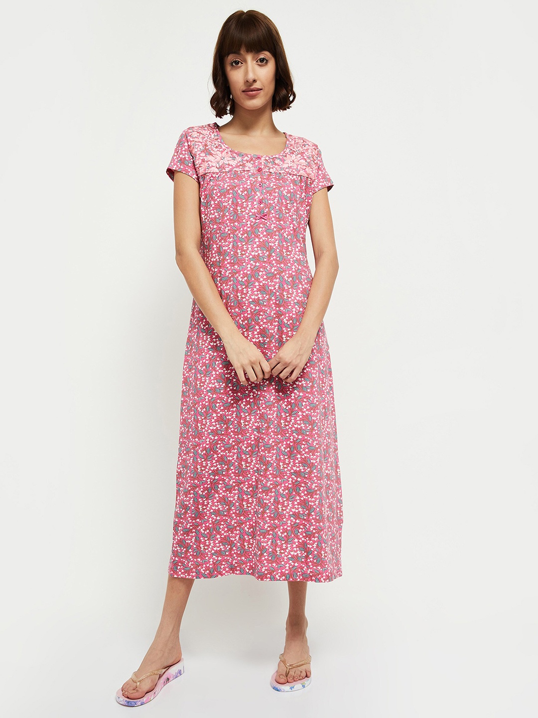

max Women Pink Printed T-shirt