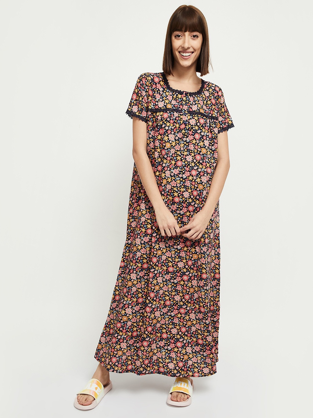 

max Peach-Coloured Printed Maxi Nightdress