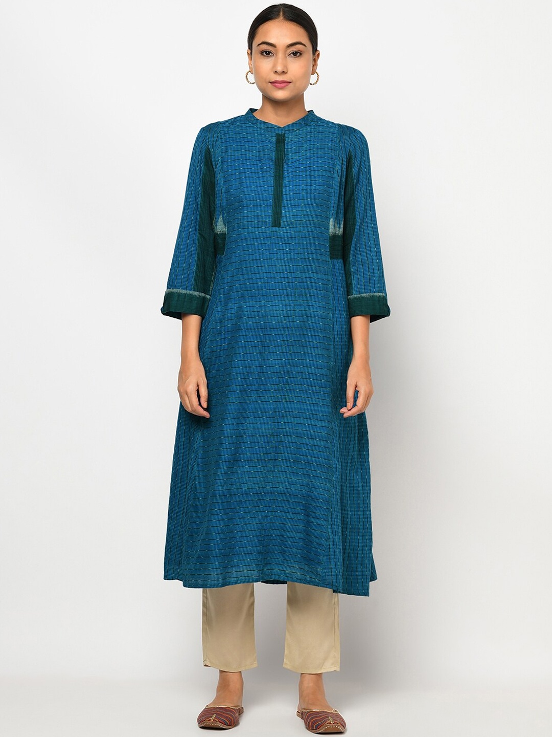 

Fabindia Women Teal Blue Ikat Printed Pure Cotton Kurta