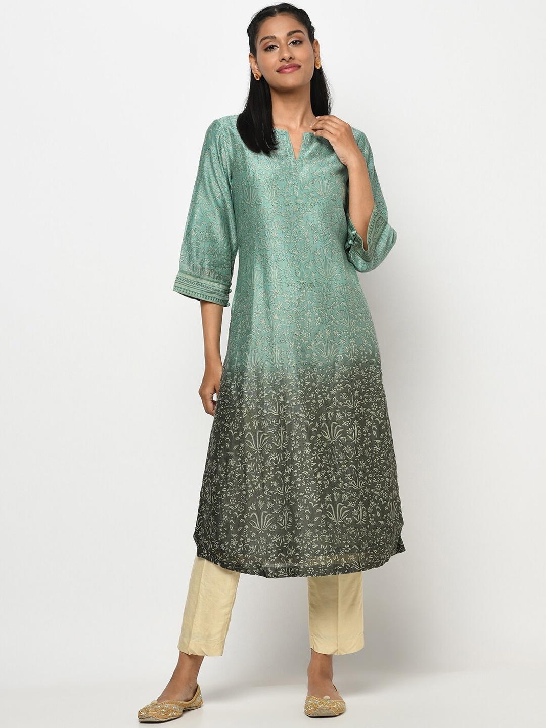 

Fabindia Women Green Geometric Printed Flared Sleeves Thread Work Kurta
