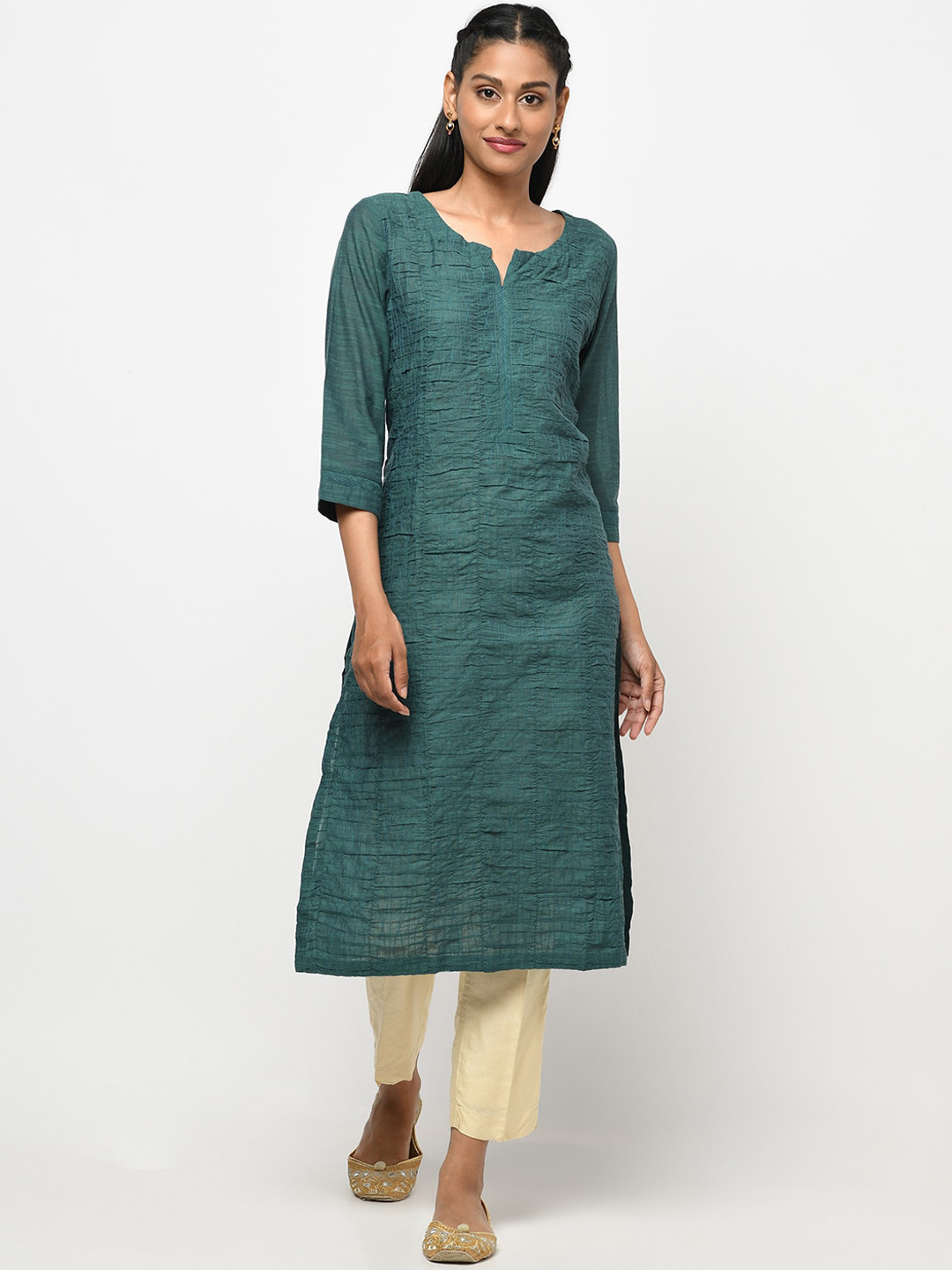 

Fabindia Women Cotton Teal Keyhole Neck Thread Work Straight Kurta