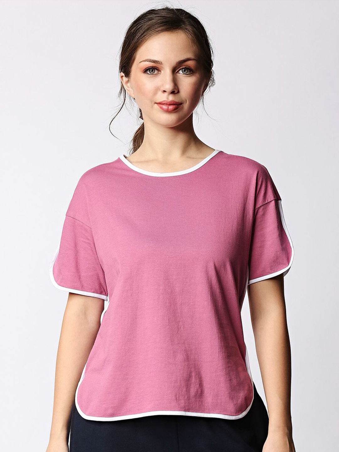 

Bewakoof Women Pink Solid T-shirt with Contrast Piping Detail