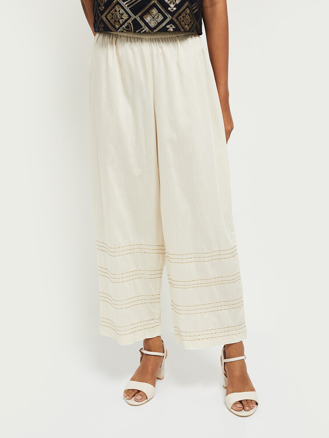 

max Women Off White & Gold-Toned Hem Design Palazzos