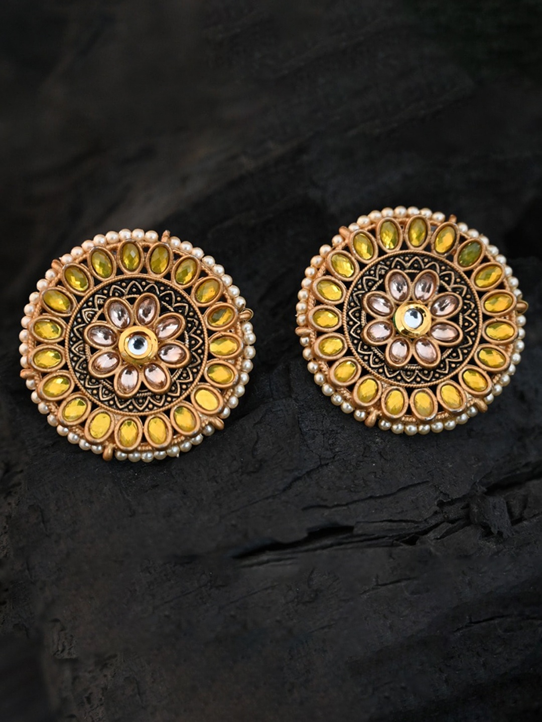 

justpeachy Gold-Toned & Yellow Circular Studs Earrings