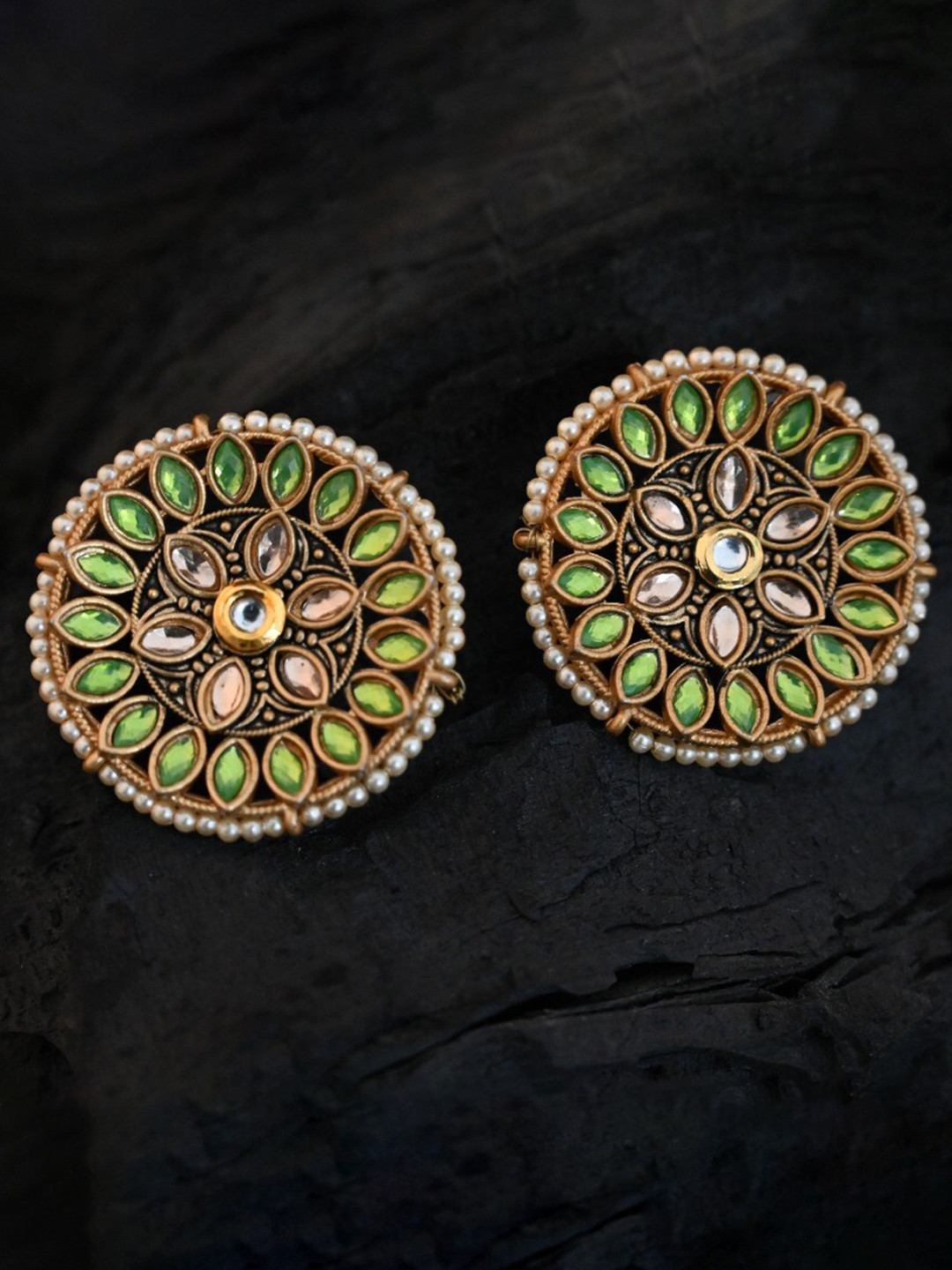 

justpeachy Green Circular Studs