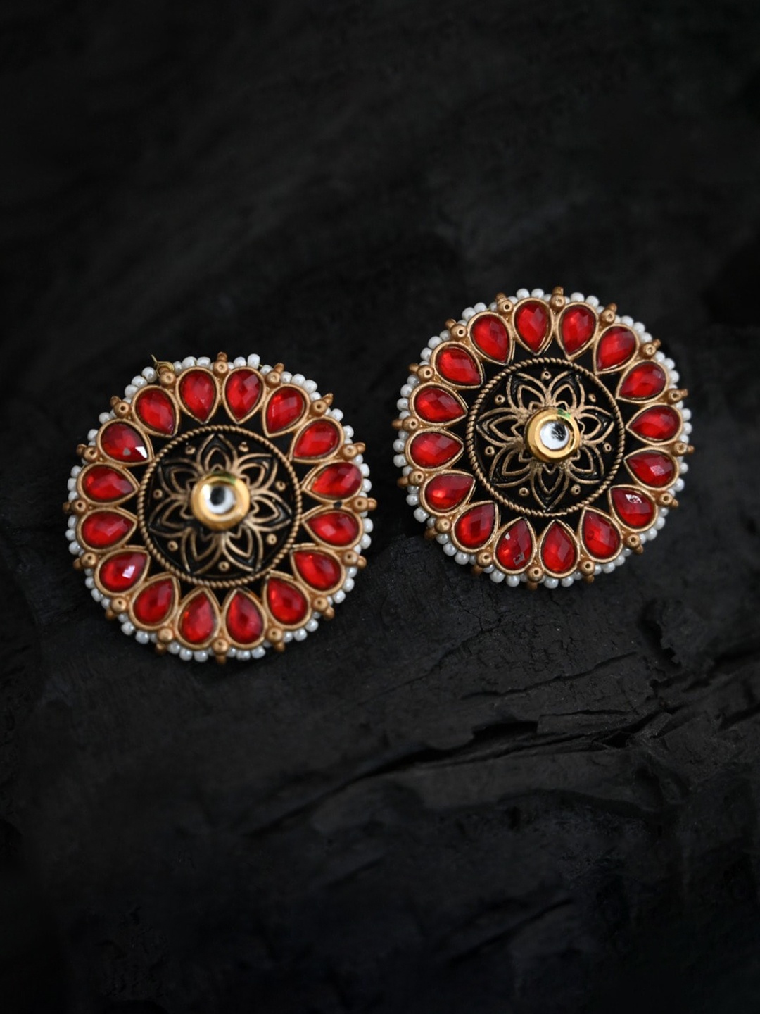 

justpeachy Red & Gold-Toned Circular Studs Earrings