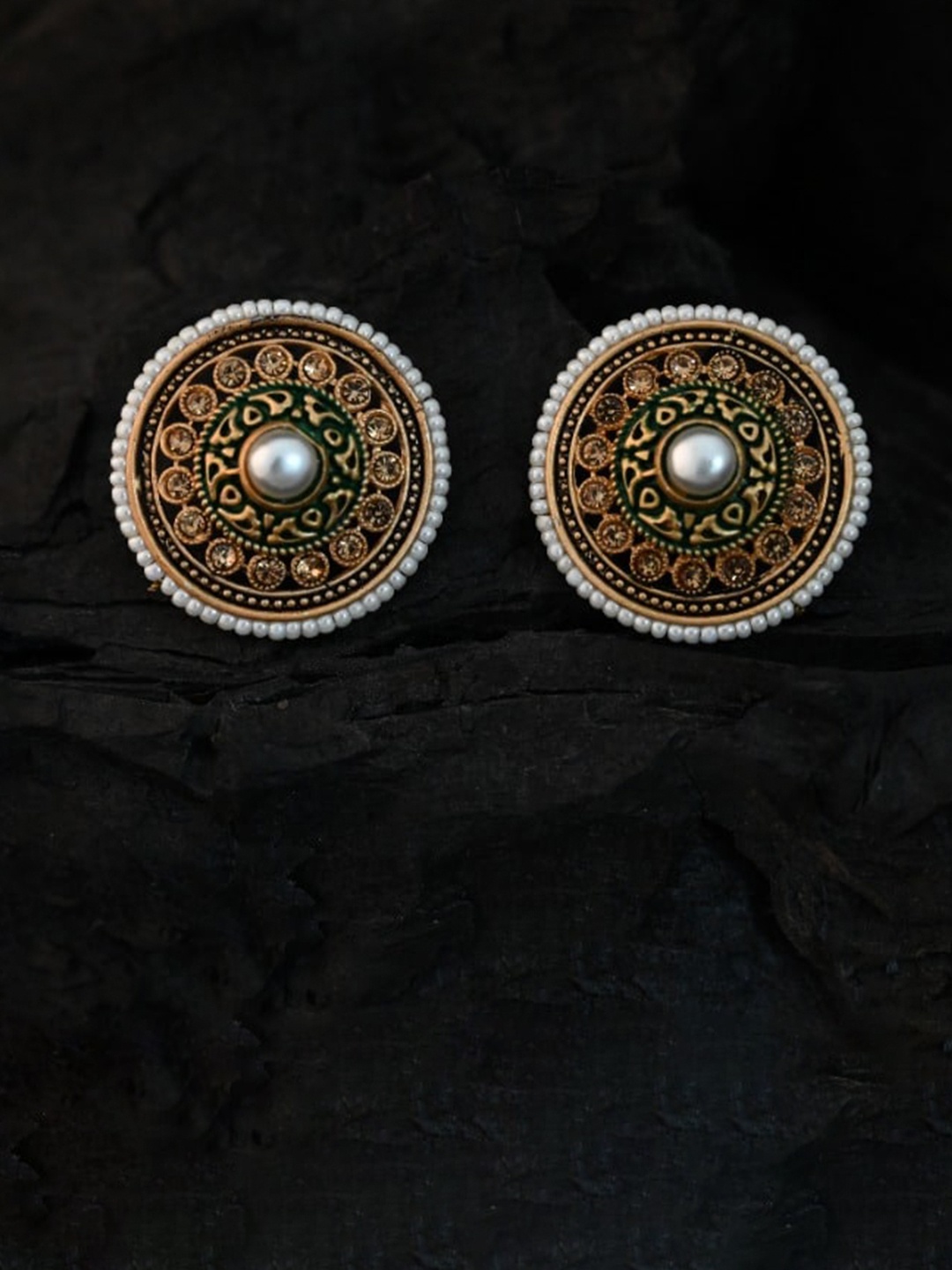 

justpeachy Green Circular Studs