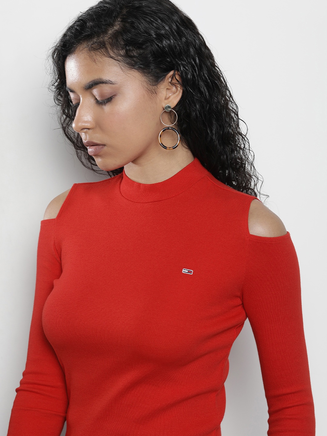 

Tommy Hilfiger Ribbed Cut Out Crop T-shirt, Red