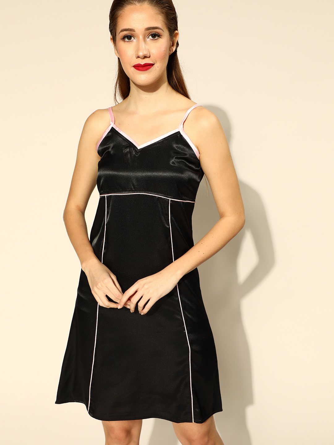 

I like me Black Pipping Detailing Adjustable Straps Nightdress