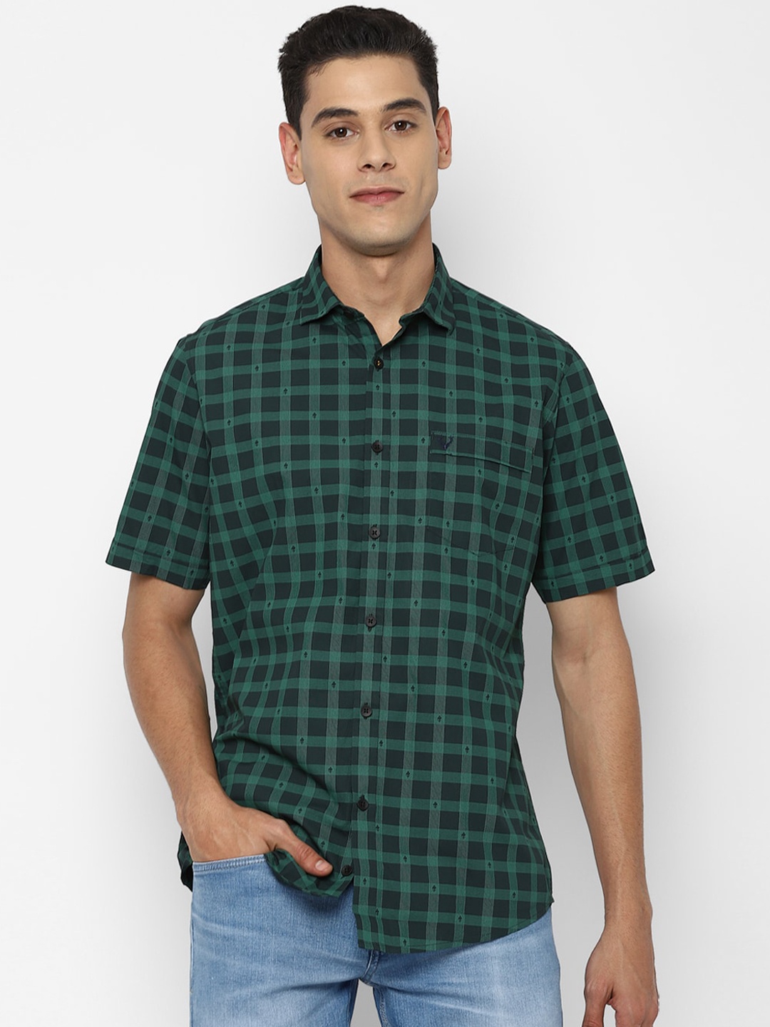 

Allen Solly Men Green Slim Fit Opaque Checked Casual Shirt