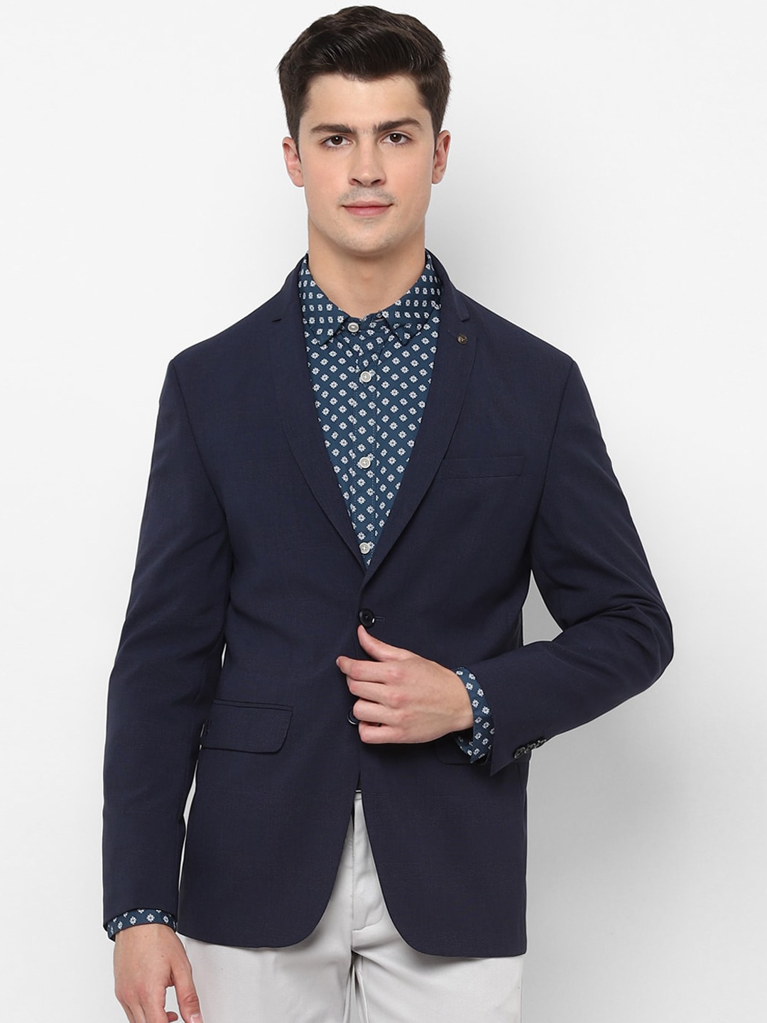 

Allen Solly Men Navy Blue Solid Slim-Fit Single-Breasted Formal Blazer