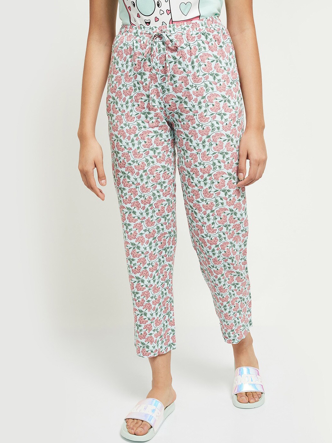 

max Women Blue & Pink Floral Printed Lounge Pants