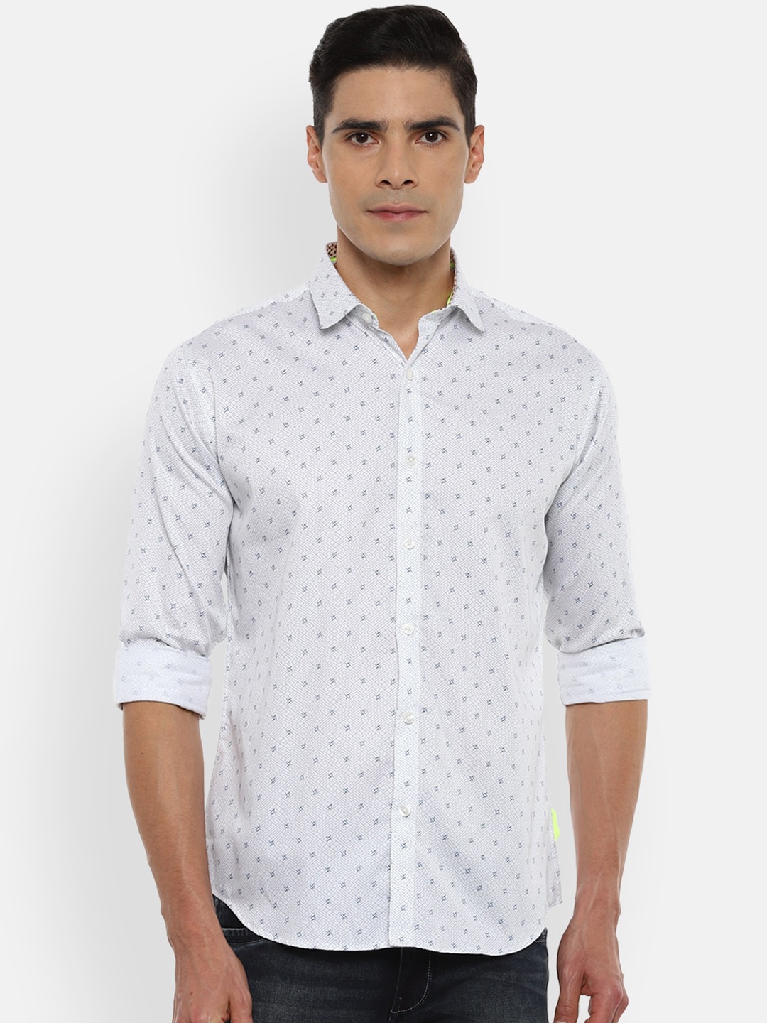 

V Dot Men White Slim Fit Opaque Printed Casual Shirt