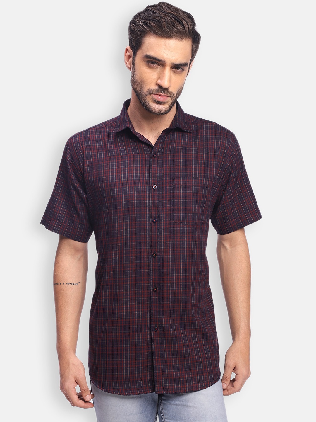 

Zeal Men Navy Blue Opaque Checked Casual Shirt