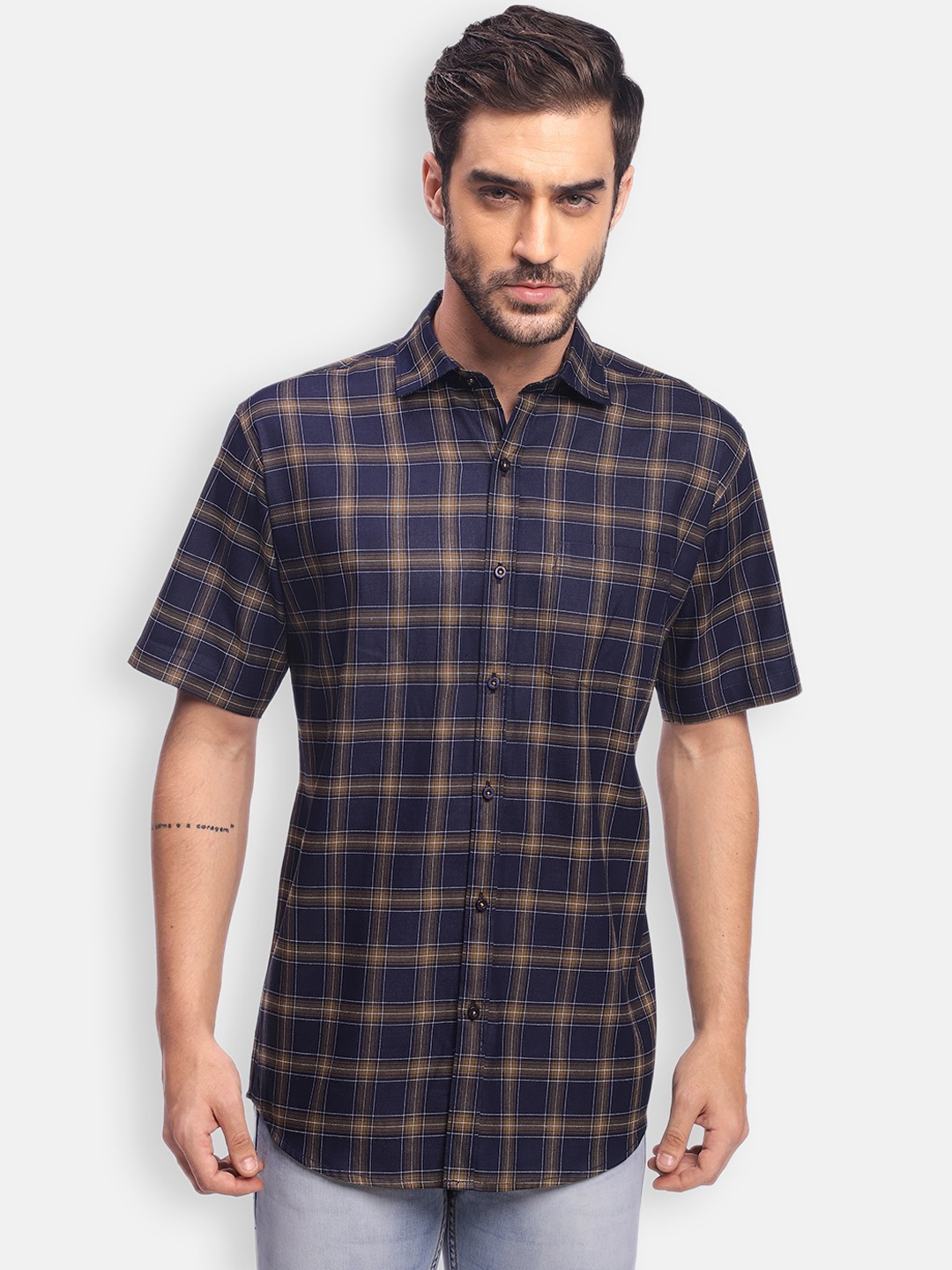 

Zeal Men Navy Blue Standard Opaque Checked Casual Shirt