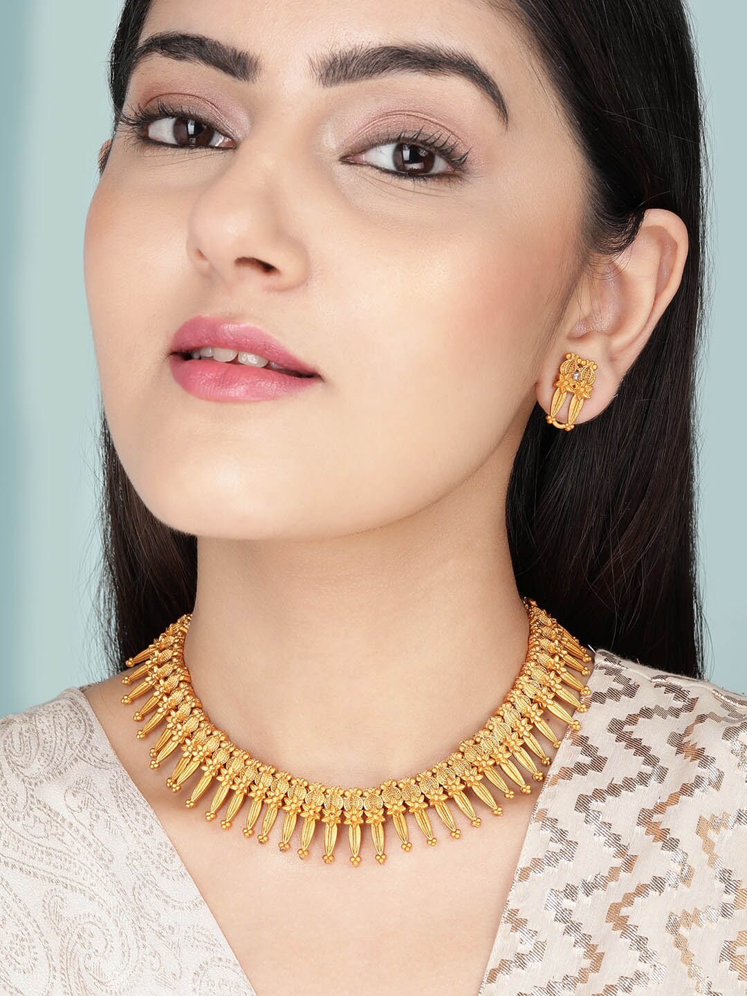 

Anouk Gold-Plated Handcrafted Traditional Jewellery Set