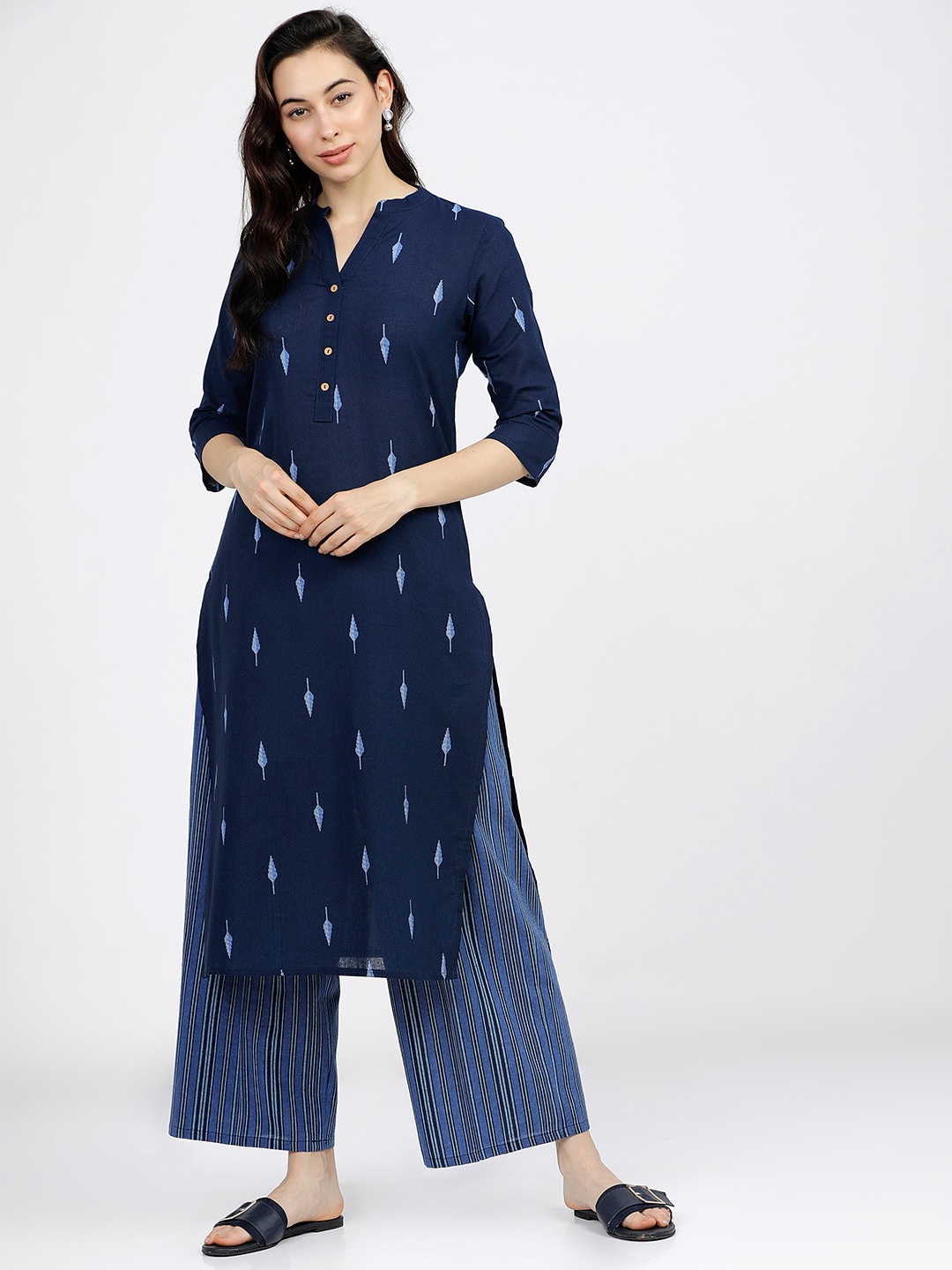 

Vishudh Women Navy Blue Regular Pure Cotton Kurta with Palazzos