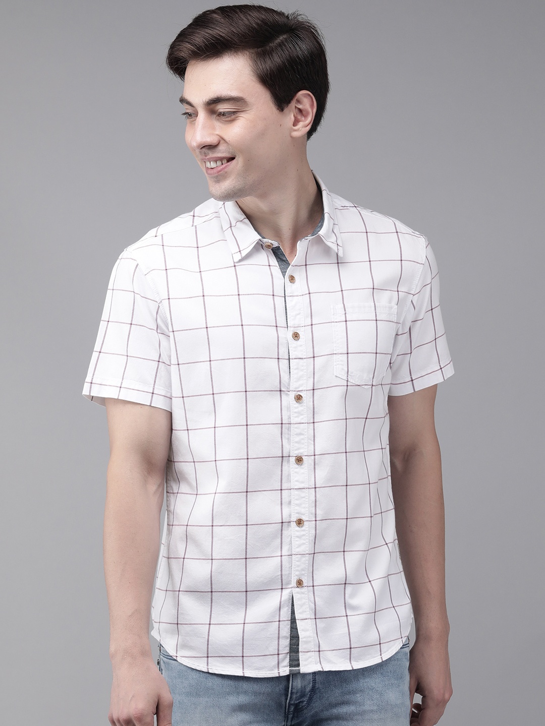 

BEAT LONDON by PEPE JEANS Men White & Red Slim Fit Checked Pure Cotton Casual Shirt
