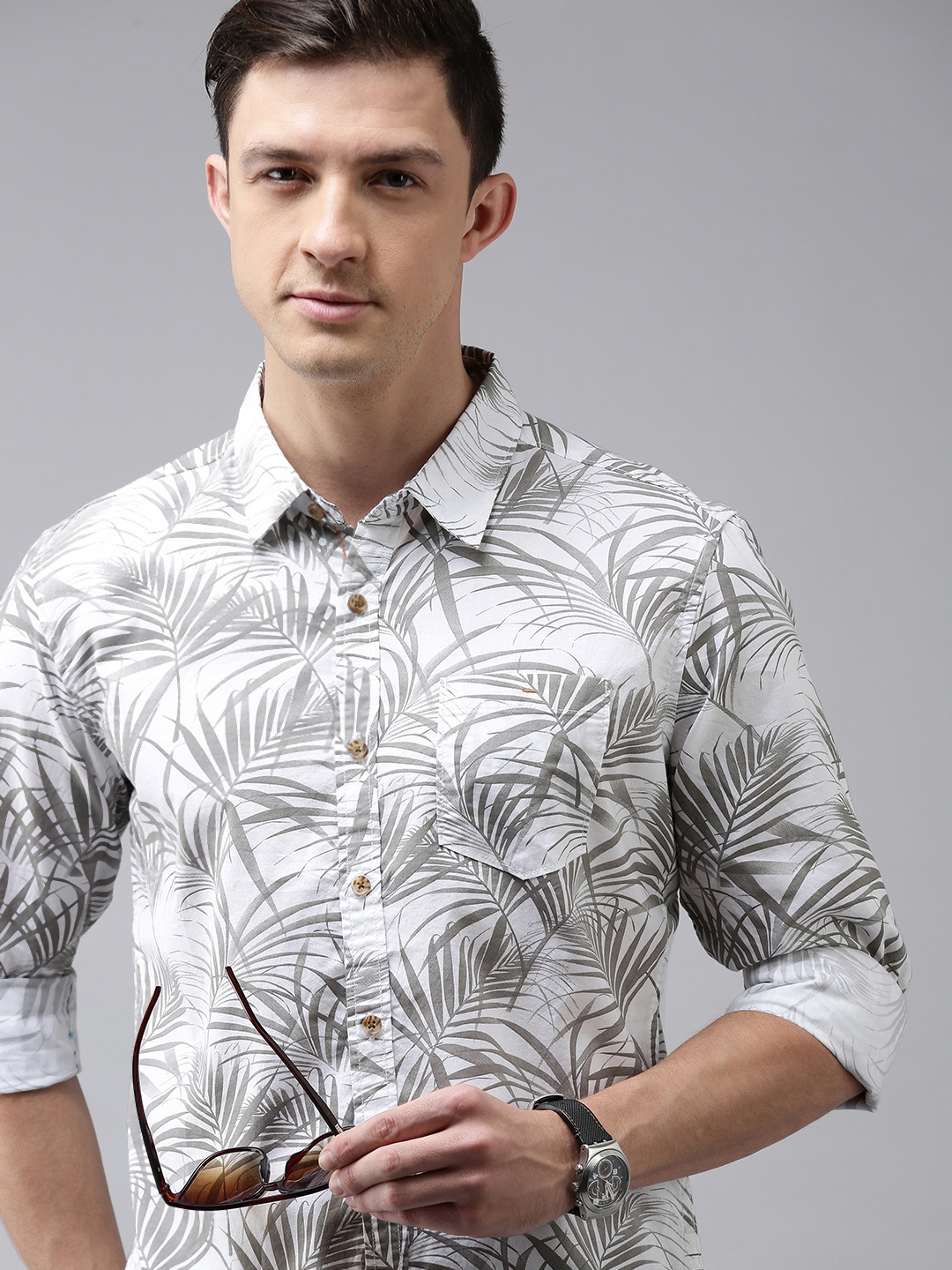 

BEAT LONDON by PEPE JEANS Men Grey & White Slim Fit Printed Casual Shirt