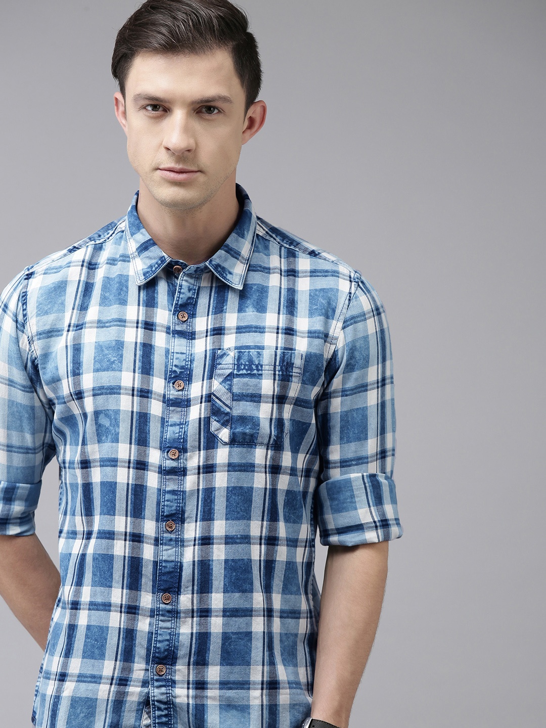 

BEAT LONDON by PEPE JEANS Men Blue Slim Fit Tartan Checked Pure Cotton Casual Shirt