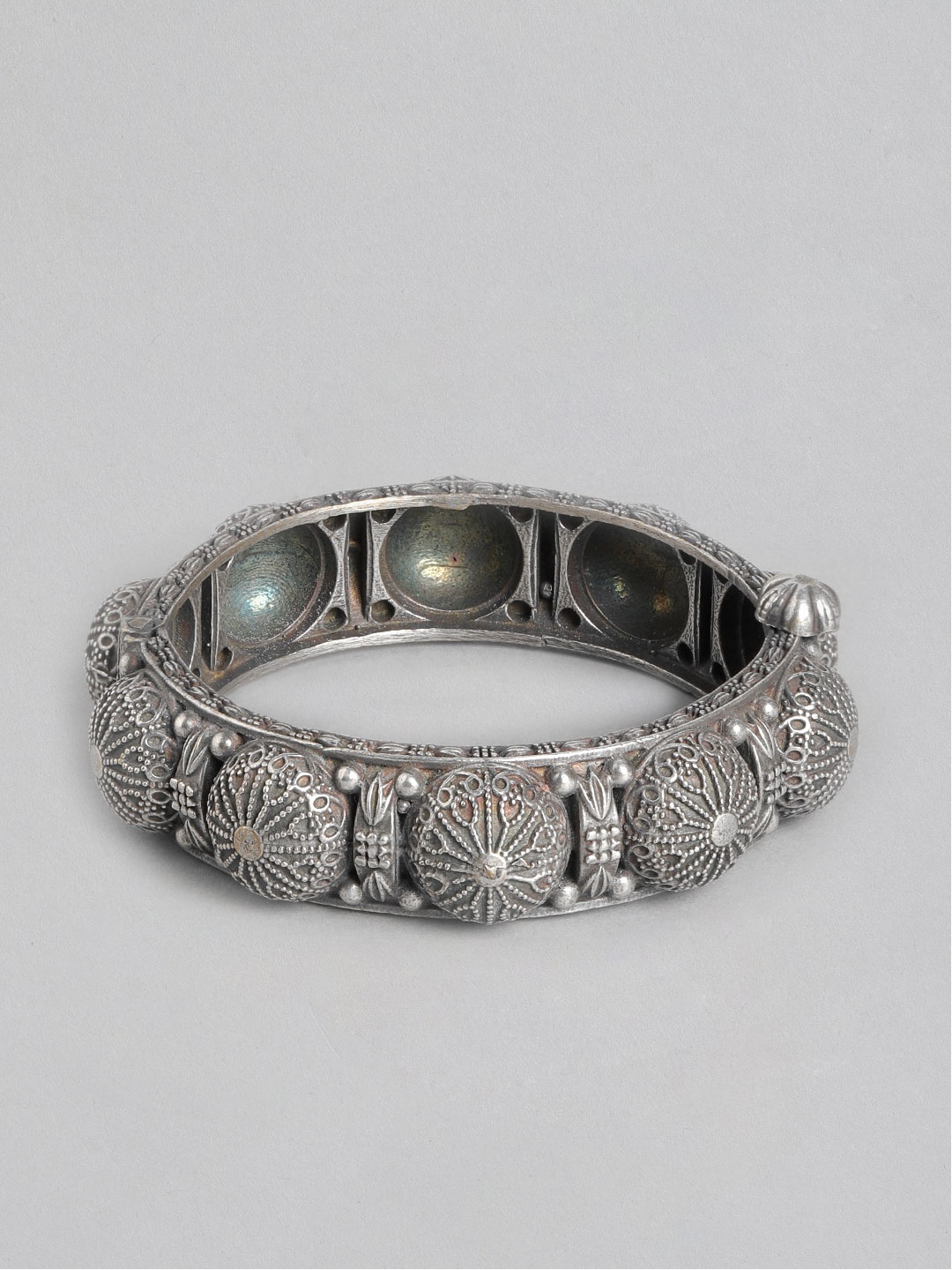

DIVA WALK Women Silver-Toned Handcrafted Silver-Plated Bangle-Style Bracelet