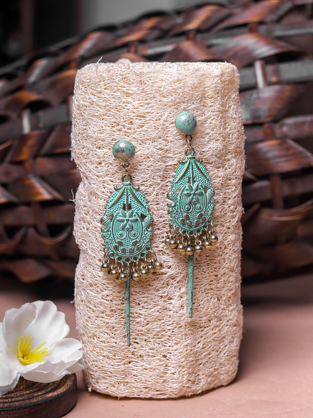 

DIVA WALK Gold-Toned Contemporary Drop Earrings