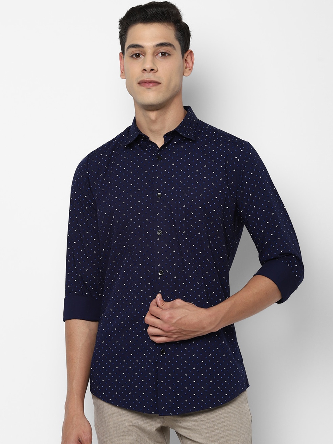 

Allen Solly Men Navy Blue Slim Fit Opaque Printed Casual Shirt