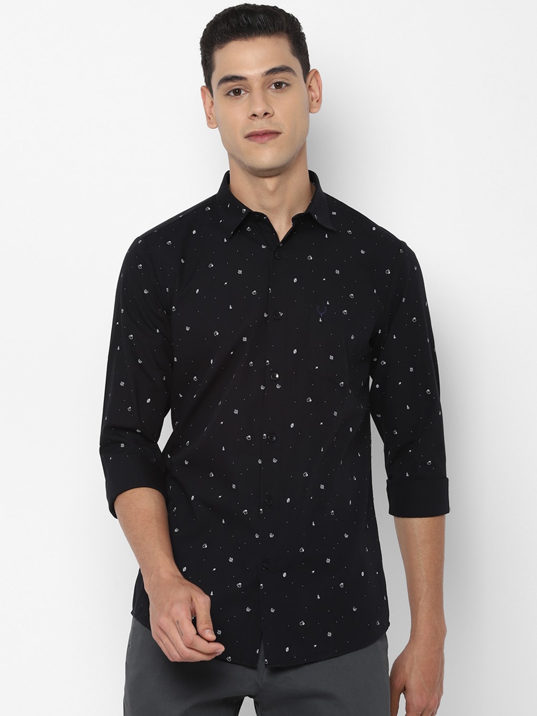 

Allen Solly Men Black Slim Fit Opaque Printed Pure Cotton Casual Shirt
