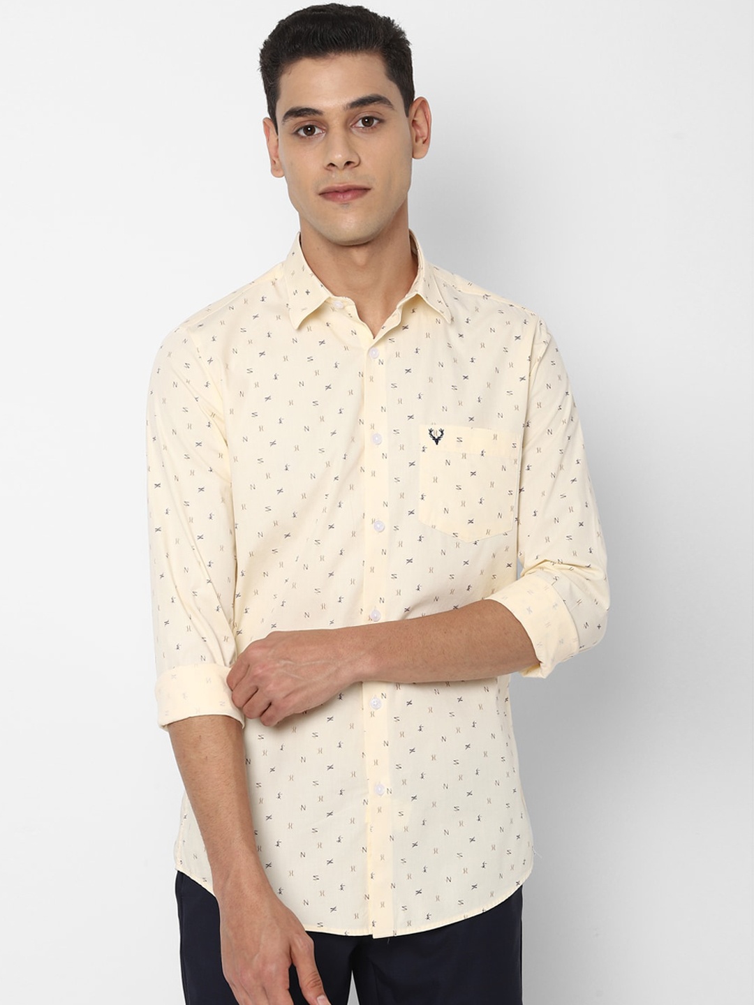 

Allen Solly Men Cream-Coloured Slim Fit Opaque Printed Cotton Casual Shirt