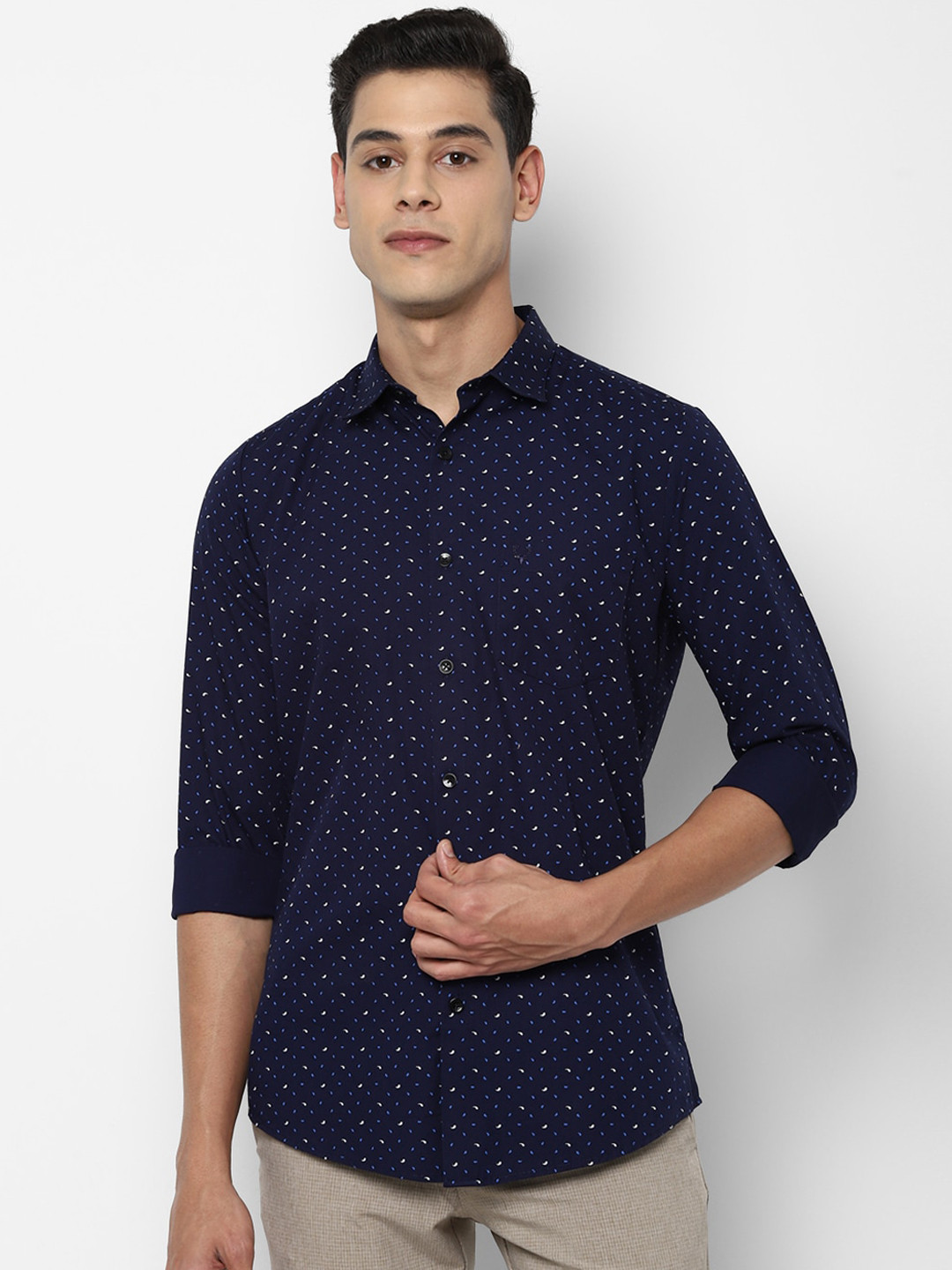 

Allen Solly Men Navy Blue Slim Fit Opaque Printed Cotton Casual Shirt
