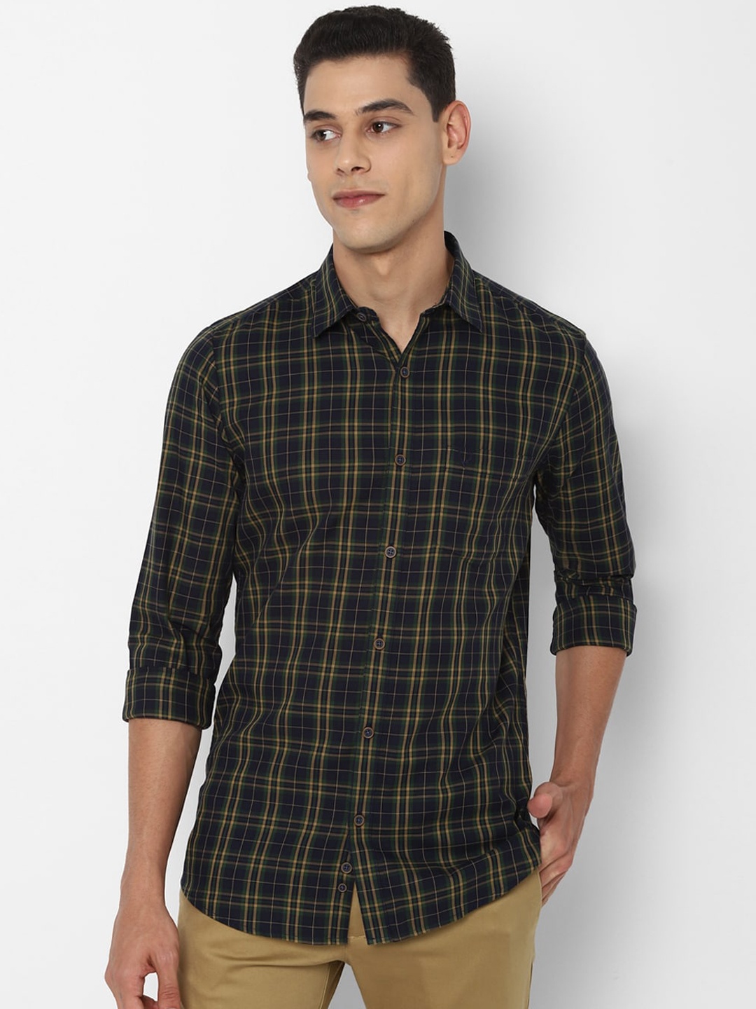 

Allen Solly Men Black Slim Fit Tartan Checks Opaque Cotton Casual Shirt