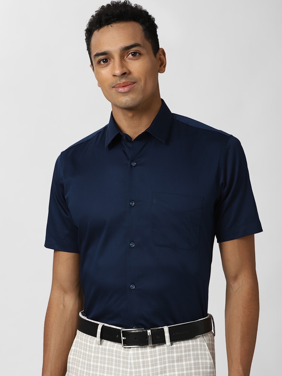 

Peter England Men Navy Blue Opaque Formal Shirt